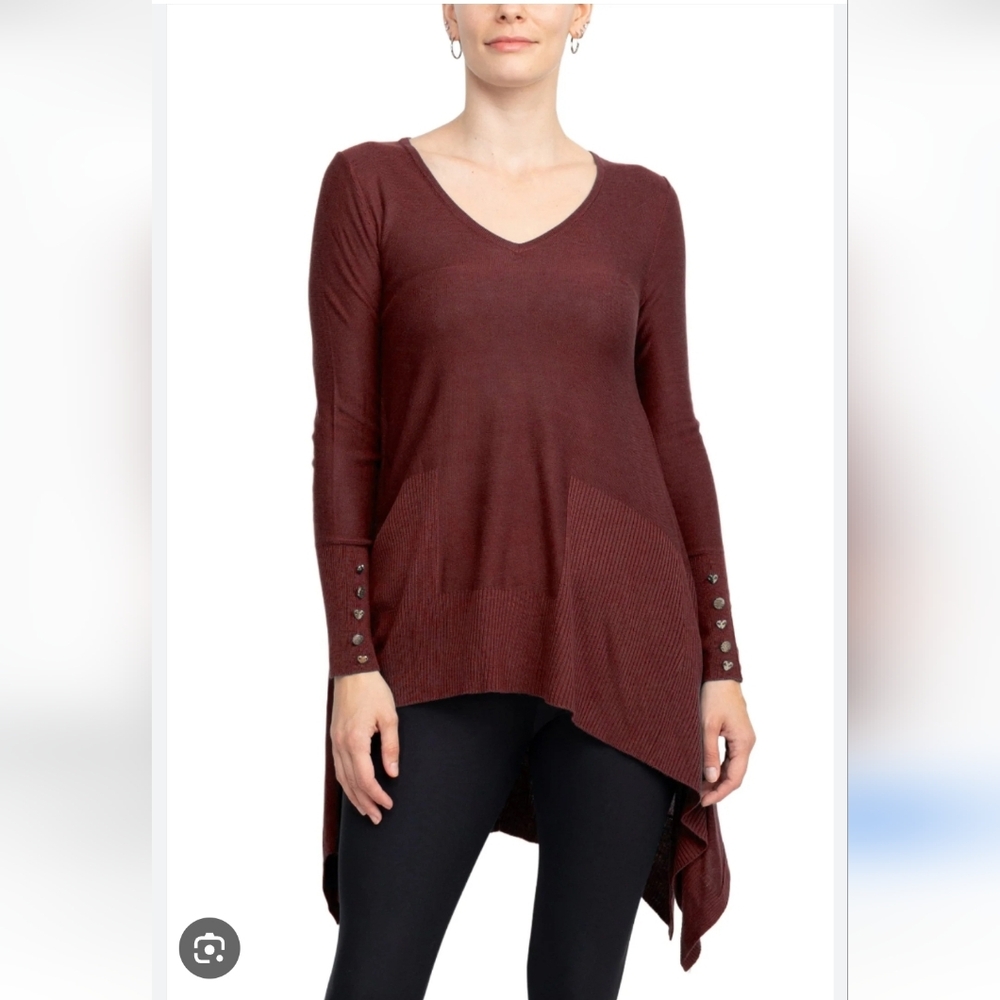 NWT.Cupio Maroon Long Sleeve Asymmetrical Top.pit To Pit 17"